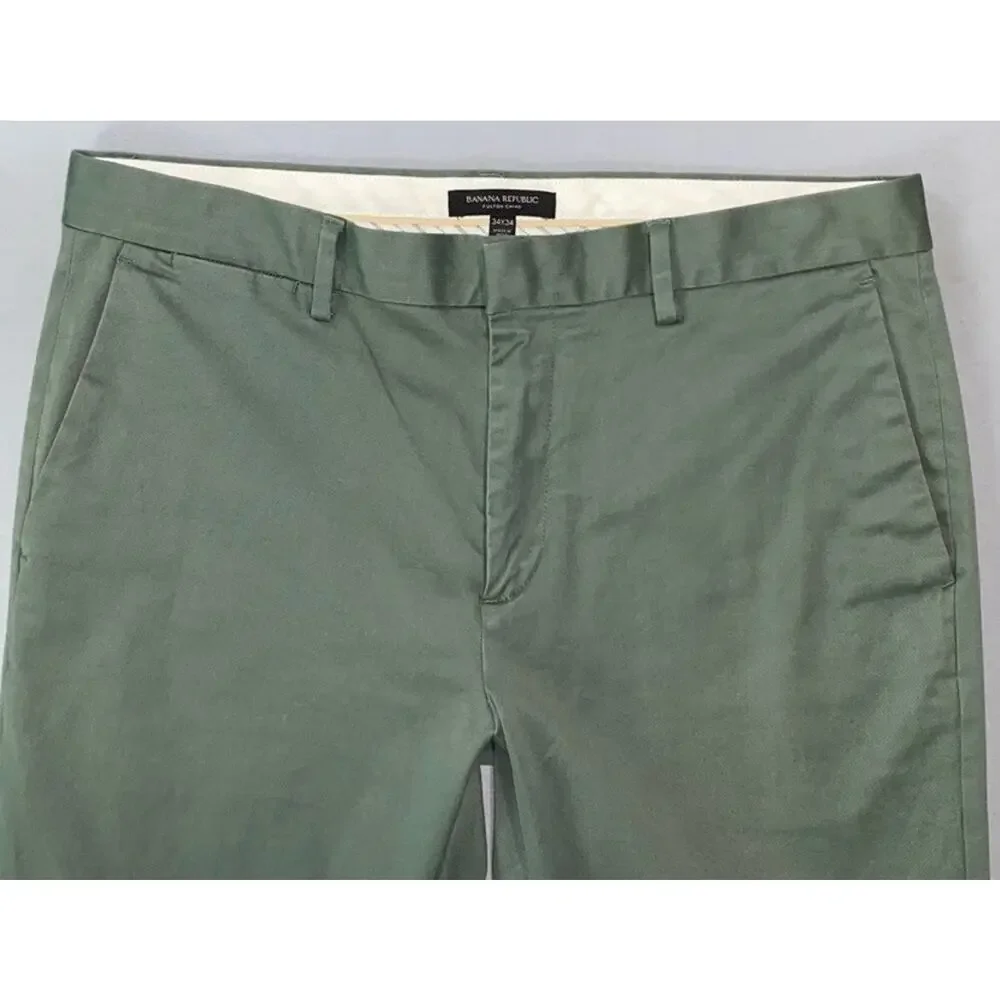 Banana Republic Fulton Fit Flat Front Stretch Cotton Chino Pants. Green, 34X32.5